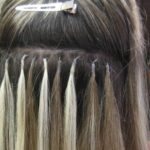 Cómo colocar extensiones de cabello natural